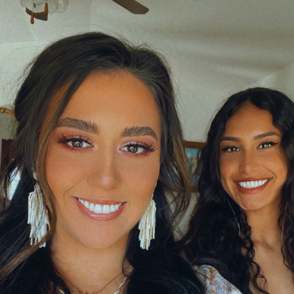 Meet your Posher, Alexis